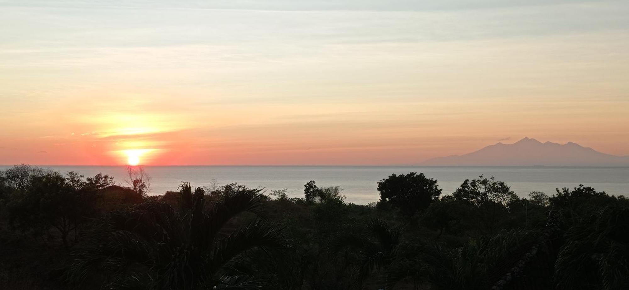 Khrisna Sunrise Homestay Tulamben Habitación foto